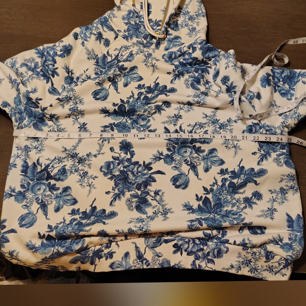 LoveShackFancy x Beach Riot Alicia Floral Hoodie Sweatshirt Blue White Size L - Picture 8 of 16